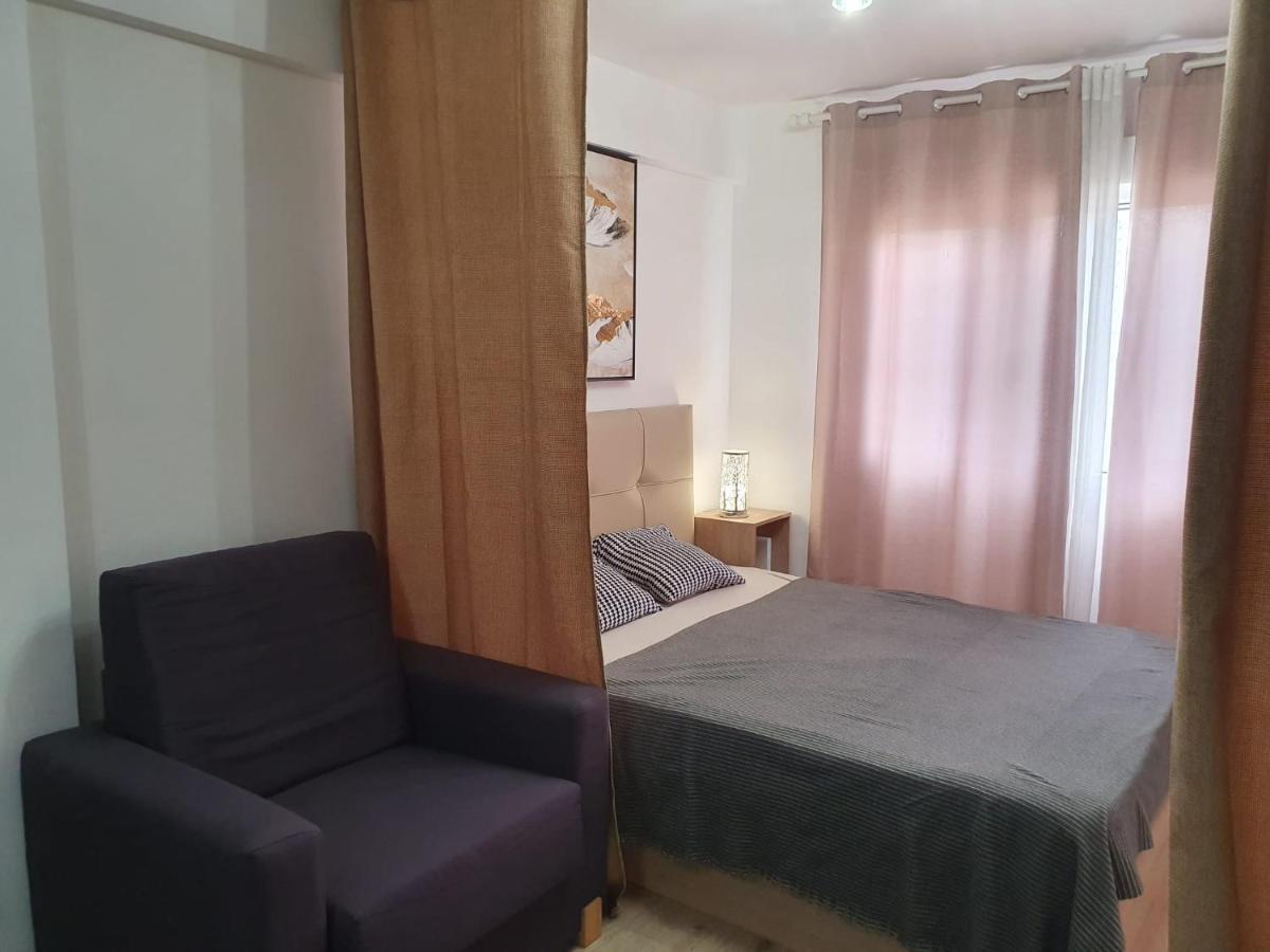 Apartment Versus Near Of Arts