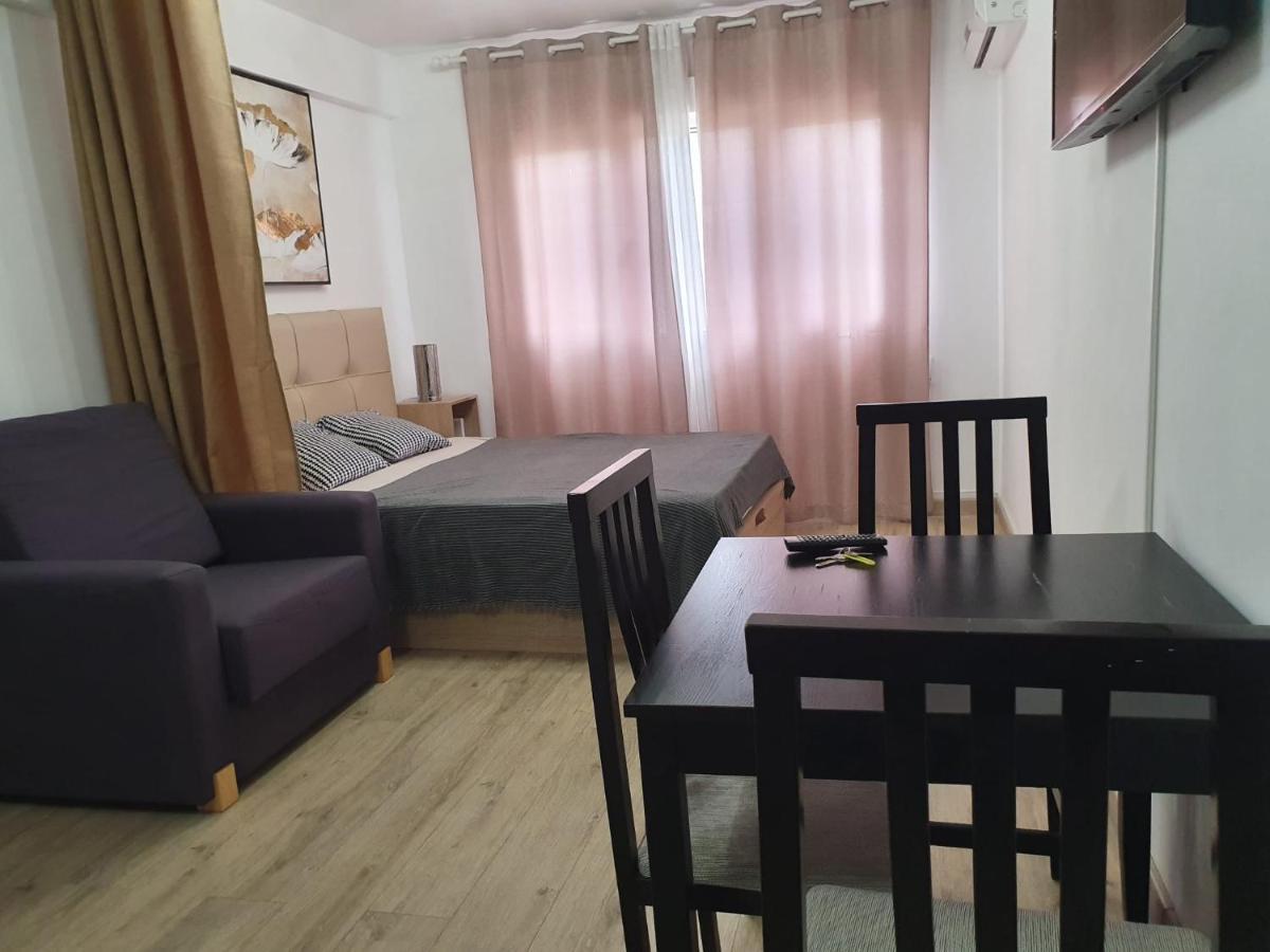 Appartement Versus Near Of Arts