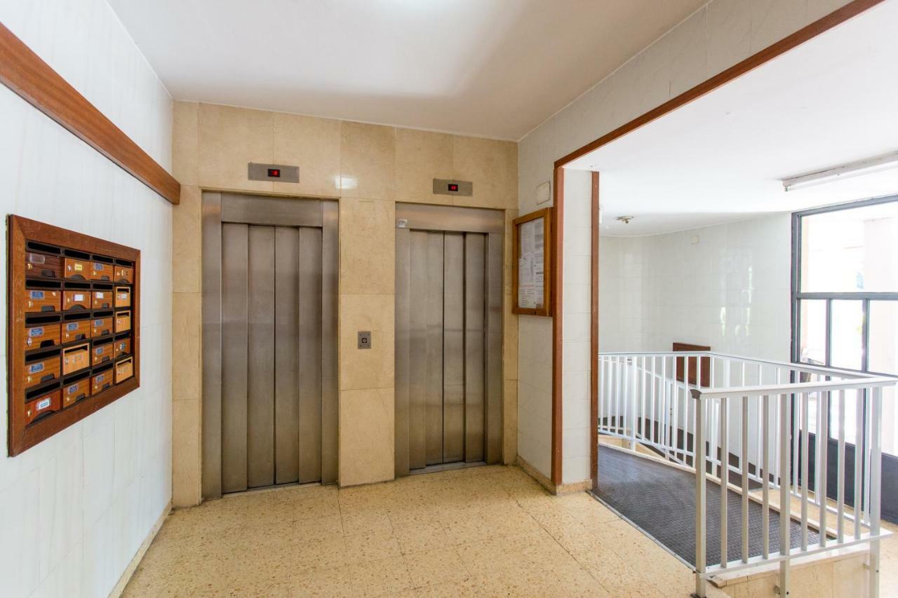 Appartement Versus Near Of Arts *