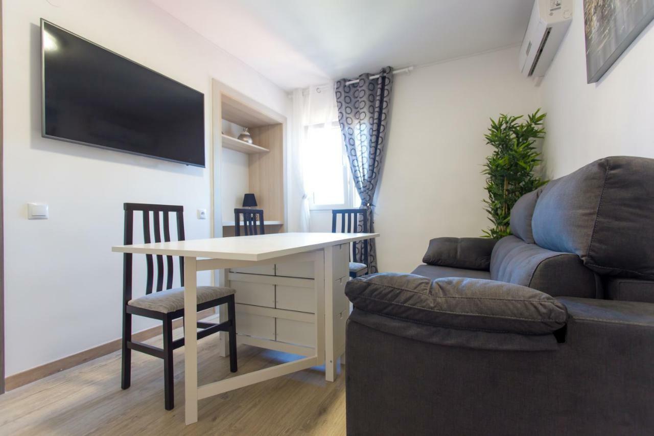 Apartment Versus Near Of Arts *